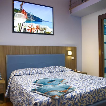 שאקה La Finestra Sul Cortile B&B מראה חיצוני תמונה