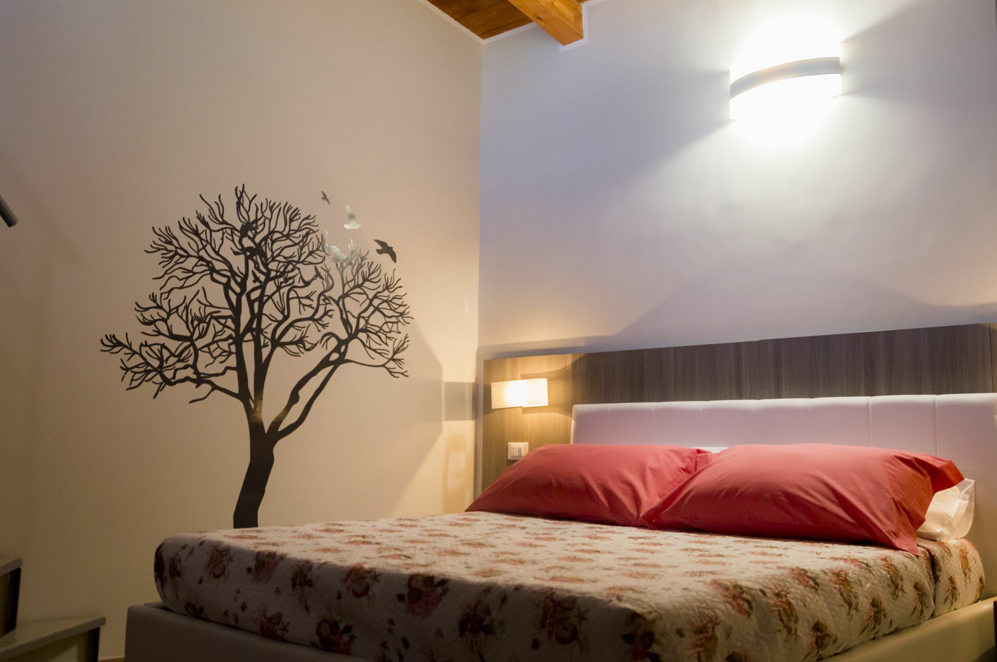 שאקה La Finestra Sul Cortile B&B מראה חיצוני תמונה